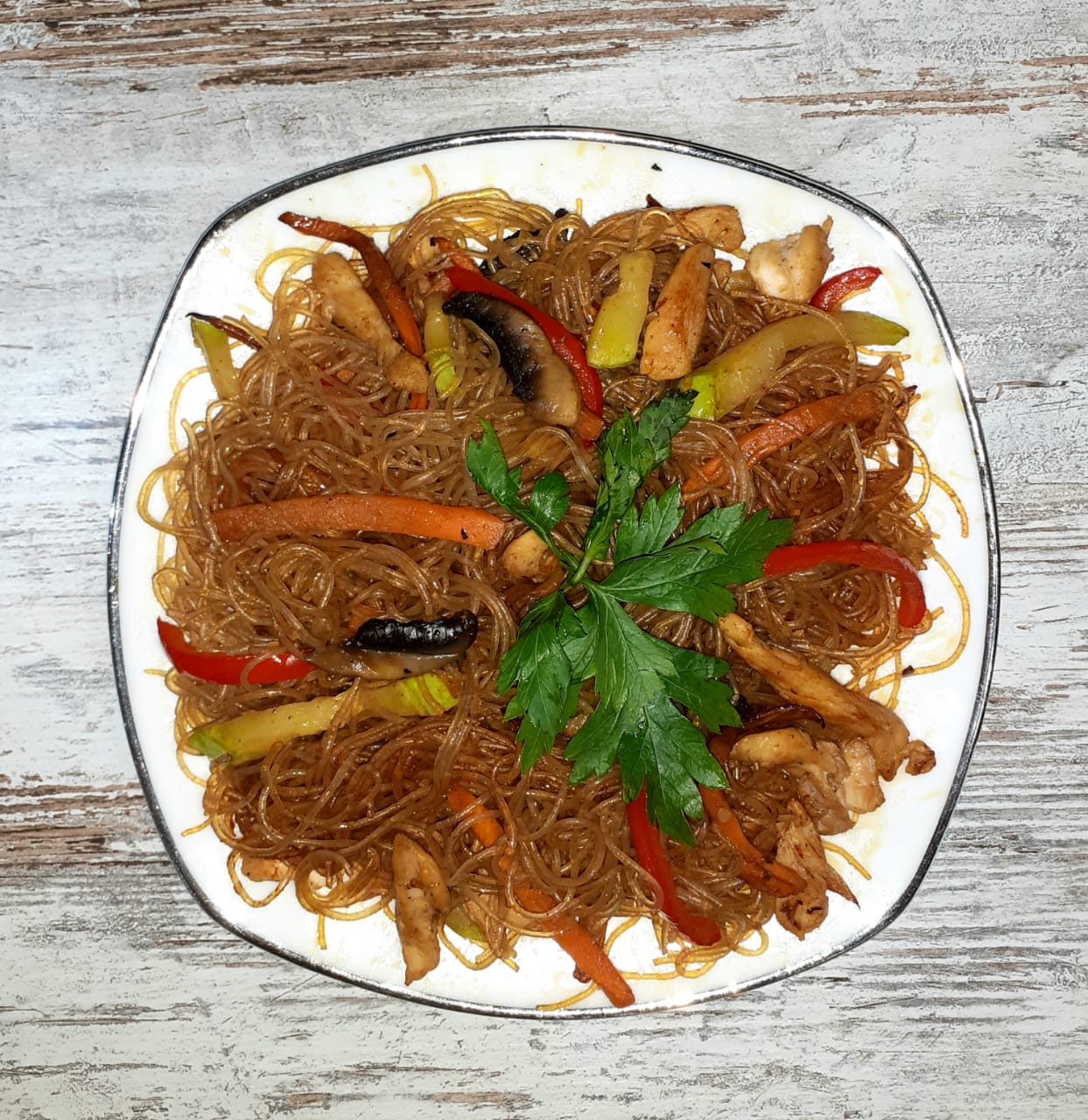 Фунчоза с курицей